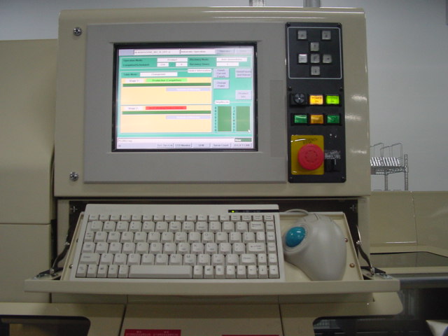 18年設備，號稱全世界最快最先進的貼片機，一臺價格高達人民幣400多萬！