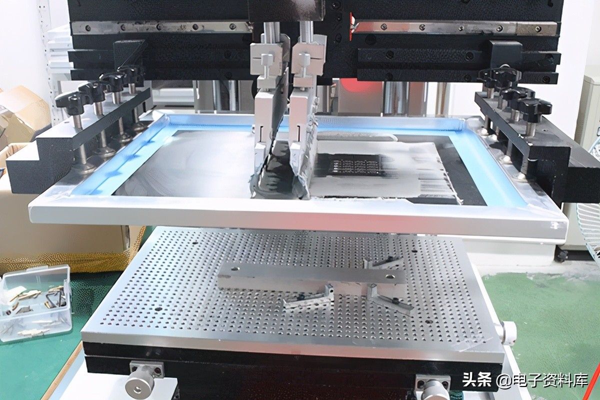 PCB組裝（PCBA）：4個步驟和所需的相關(guān)機(jī)器