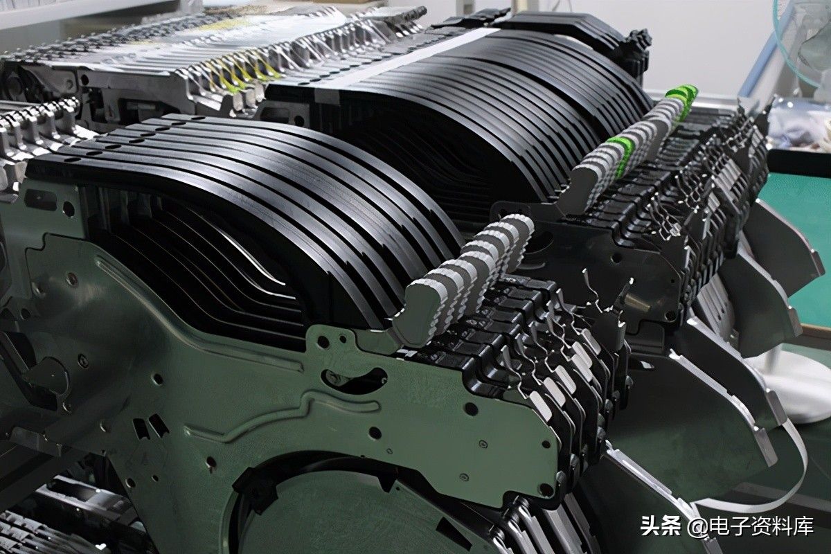 PCB組裝（PCBA）：4個步驟和所需的相關(guān)機(jī)器