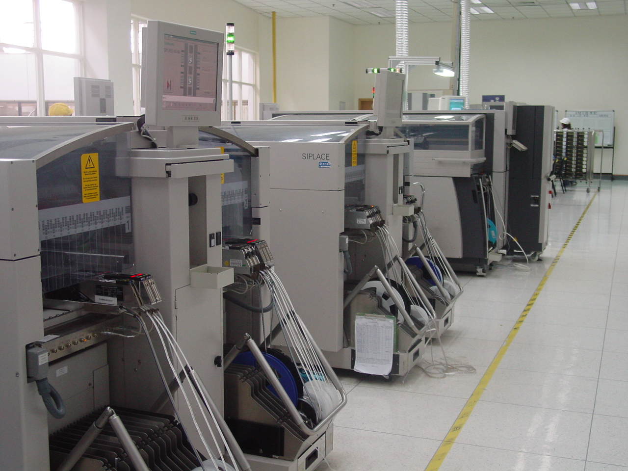 國產(chǎn)電子貼裝核心設備處于什么水平？跟頂級水平有多大差距？